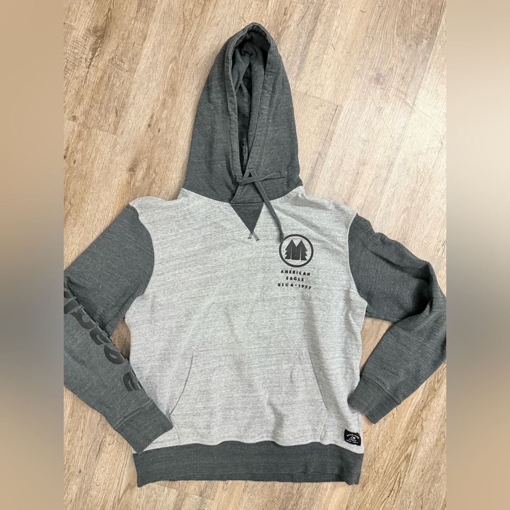 American Eagle • 1977 2 Tone Color Block Hoodie